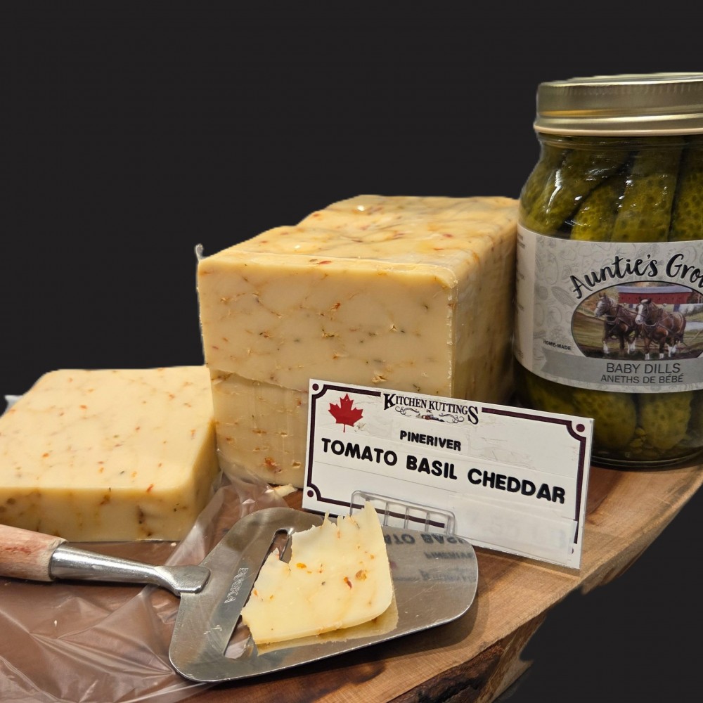 Tomato Basil Cheddar per lb.